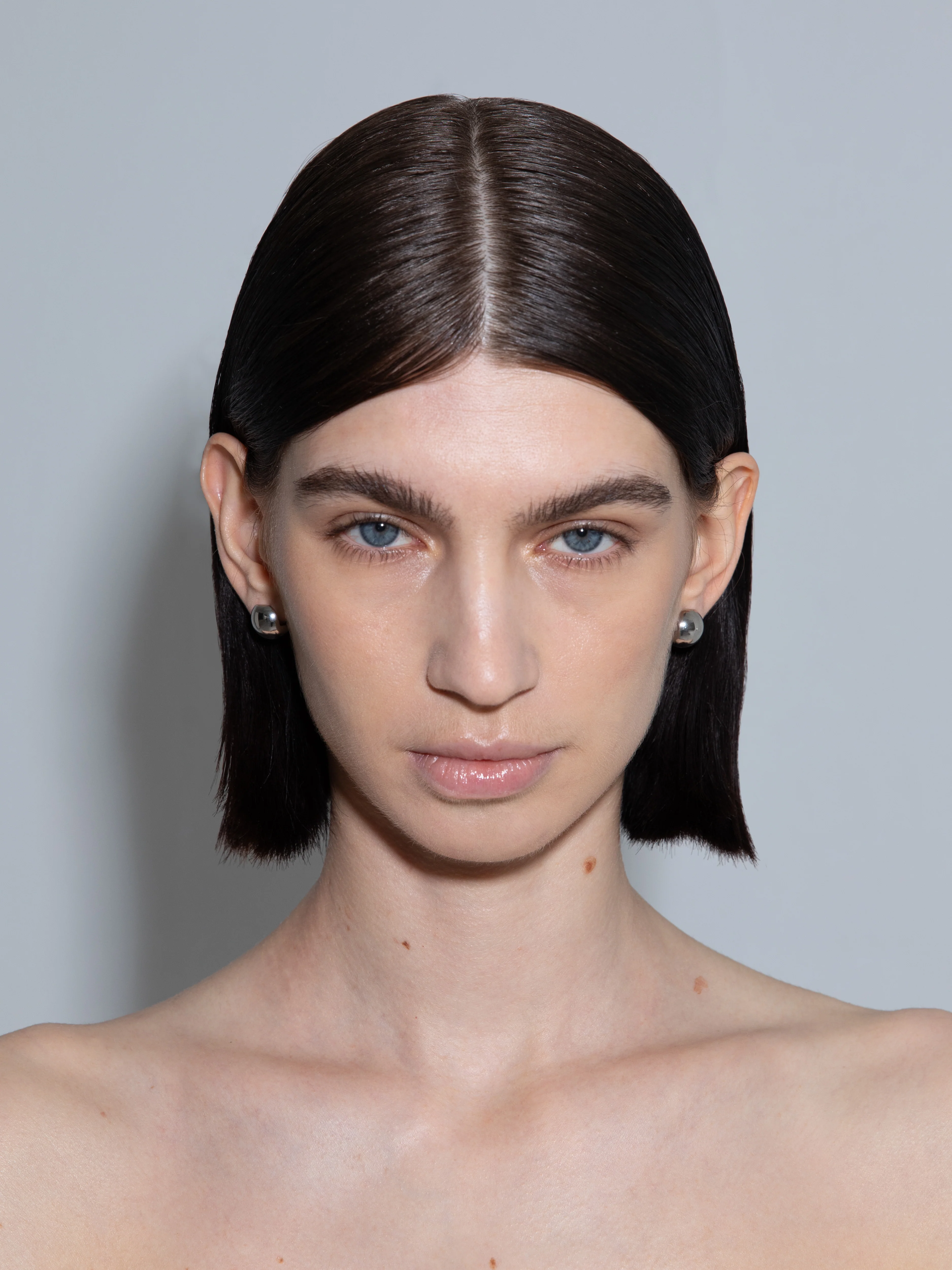 Alice Small Palladium-Plated Earrings - Image 3