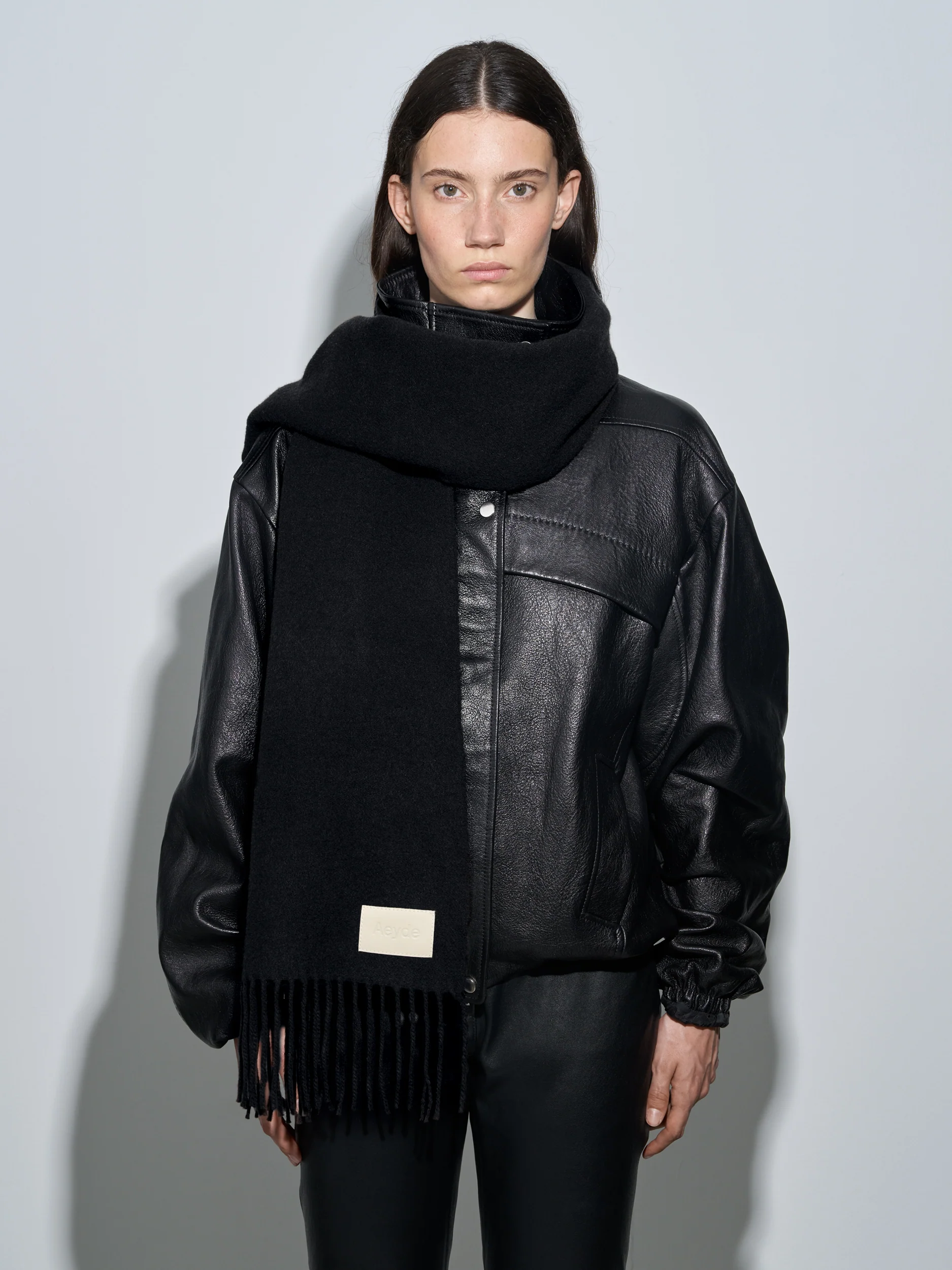 Bela Cashmere Scarf - Image 3