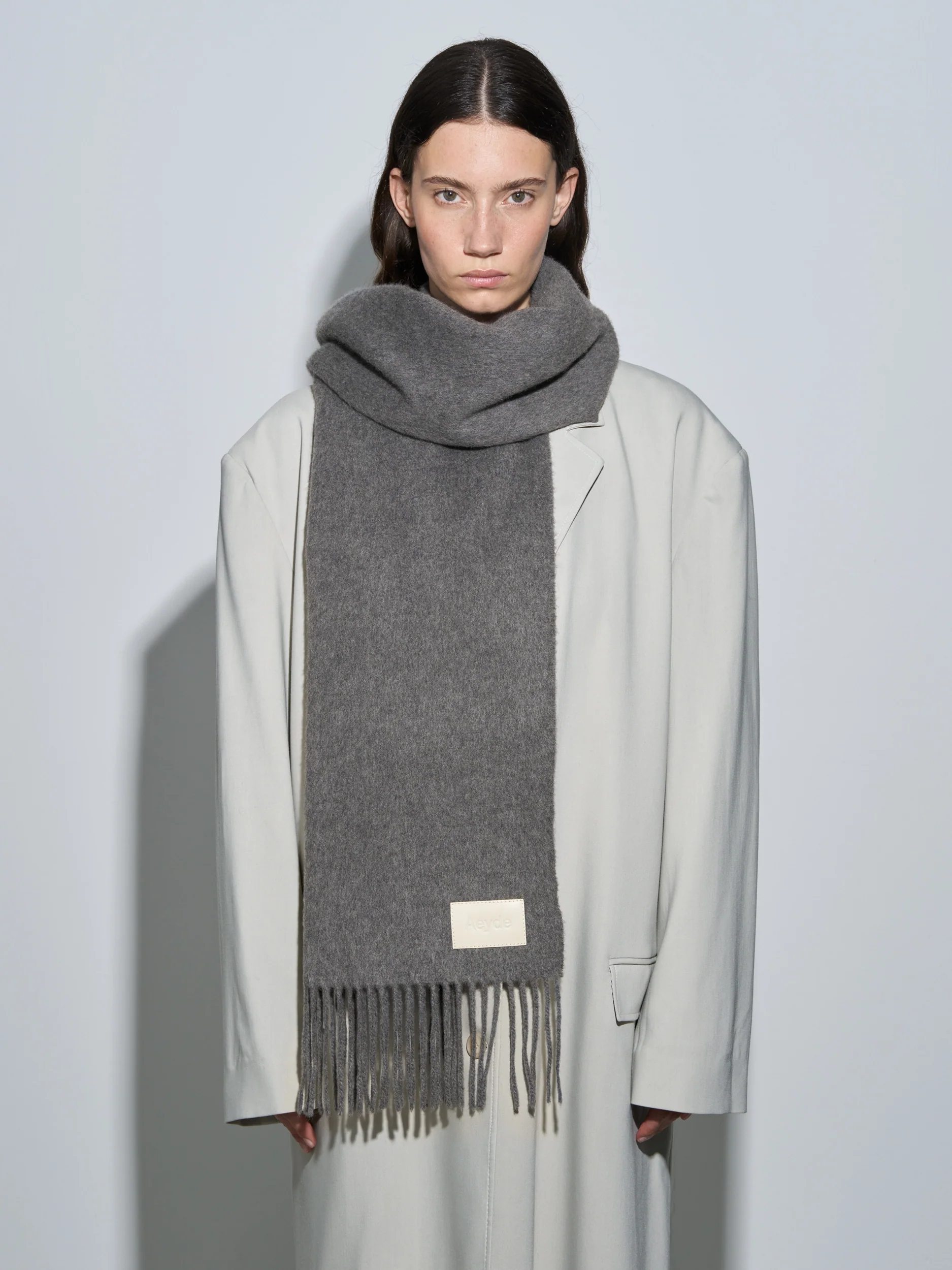 Bela Cashmere Scarf - Image 3