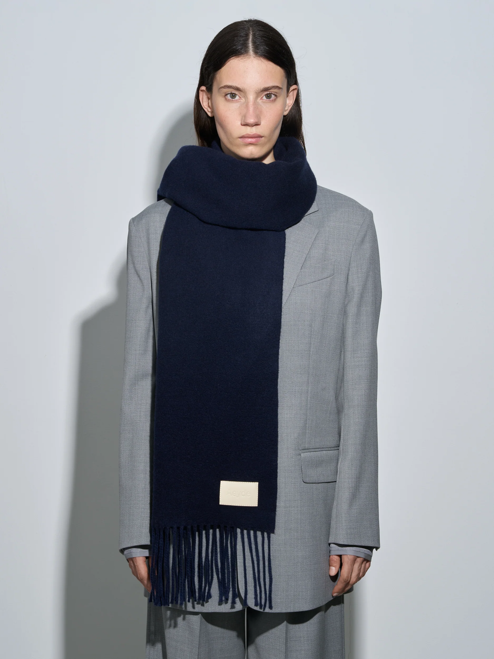 Bela Cashmere Scarf - Image 3