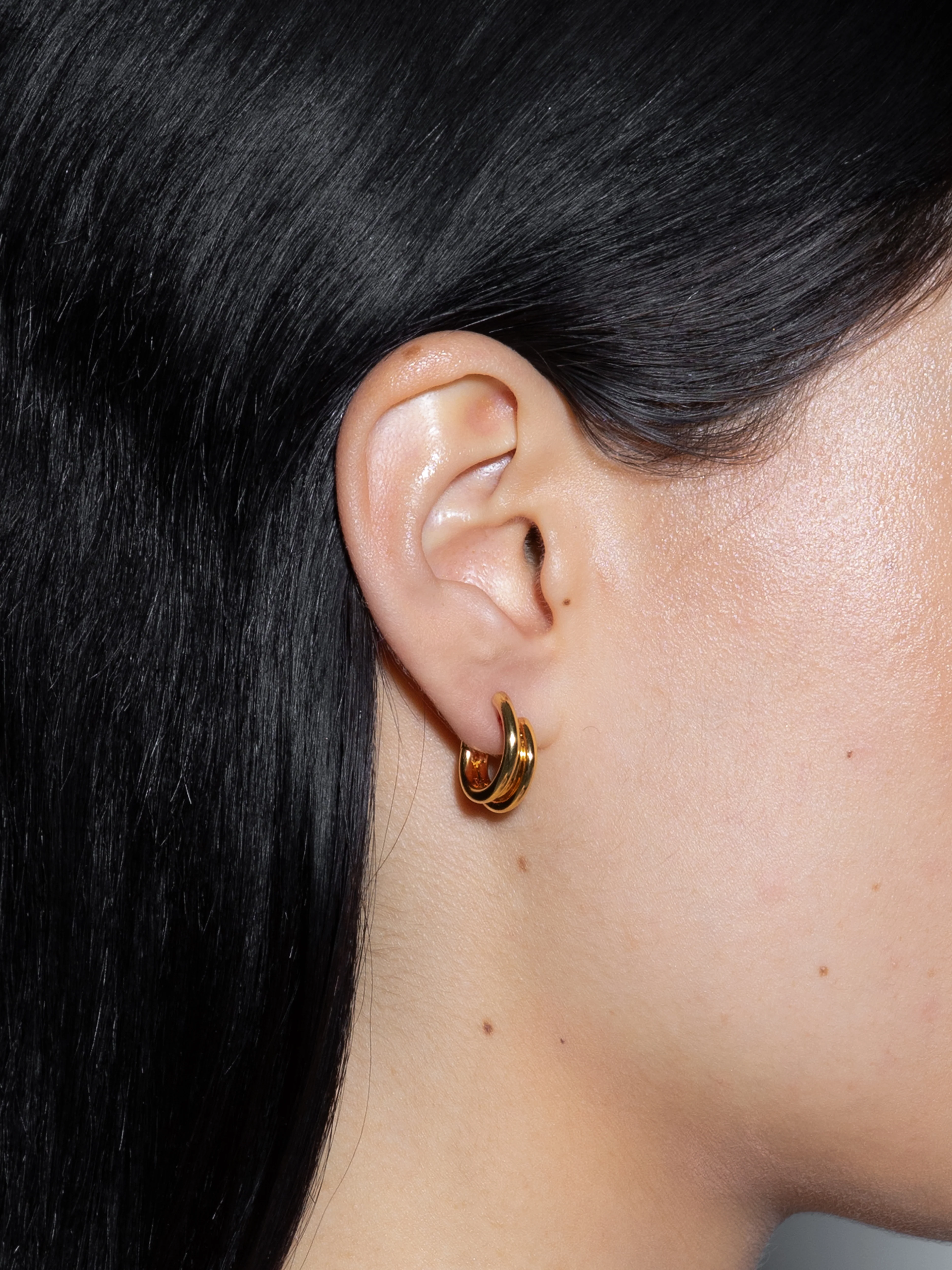 Dean 18k Gold-Plated Hoop Earrings - Image 3