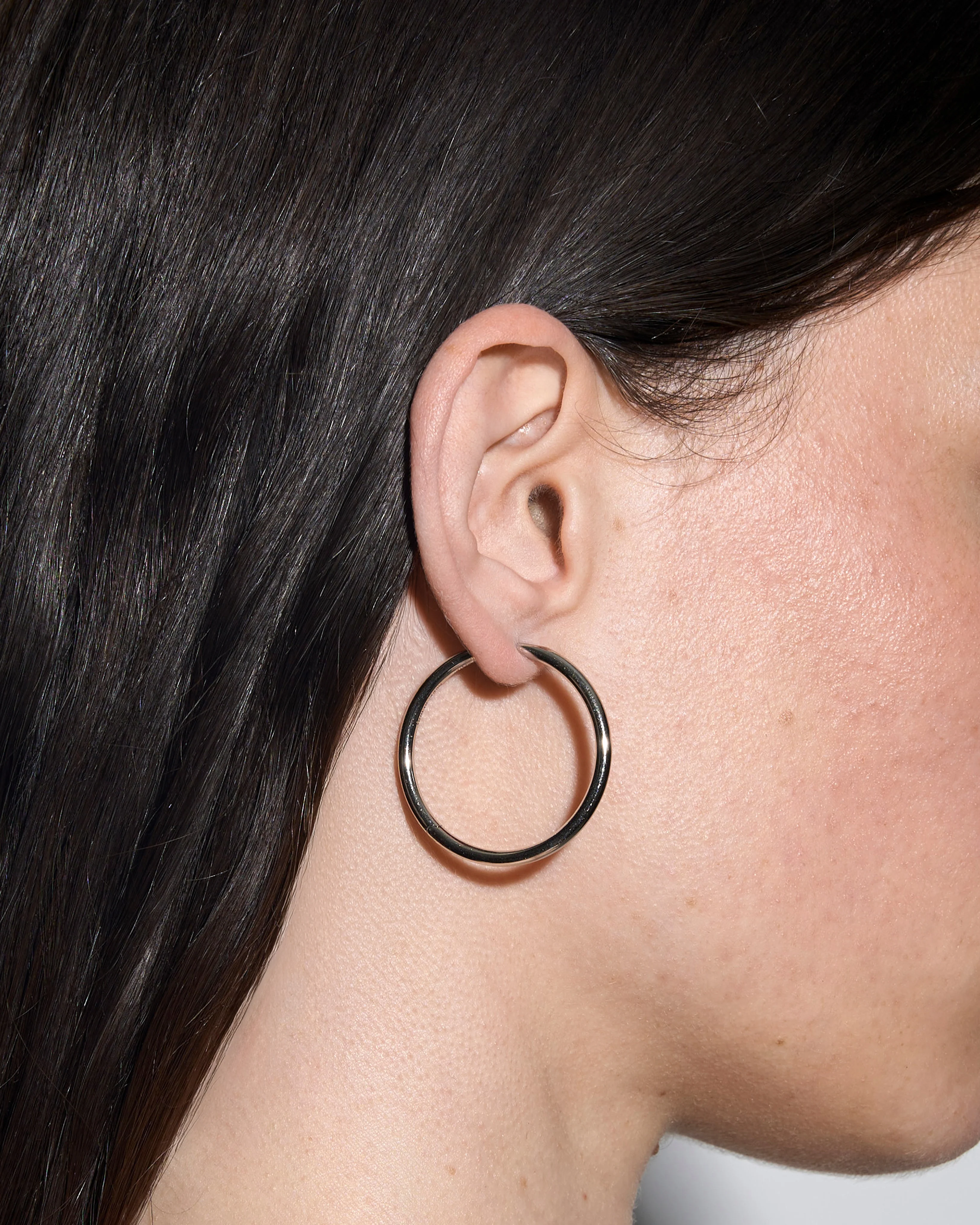 Elona Large Palladium-Plated Hoop Earrings - Image 4