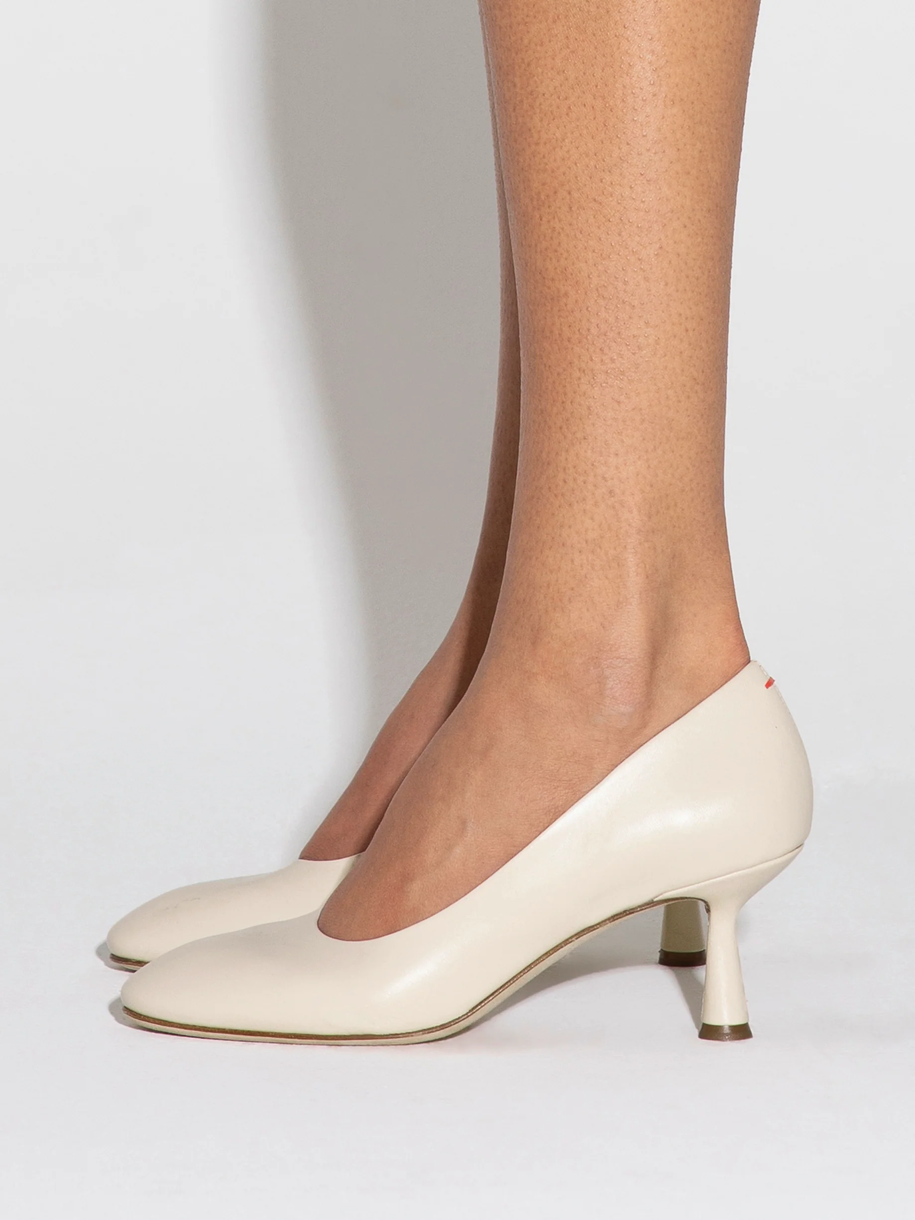 Giotta Round-Toe Pumps - Image 6