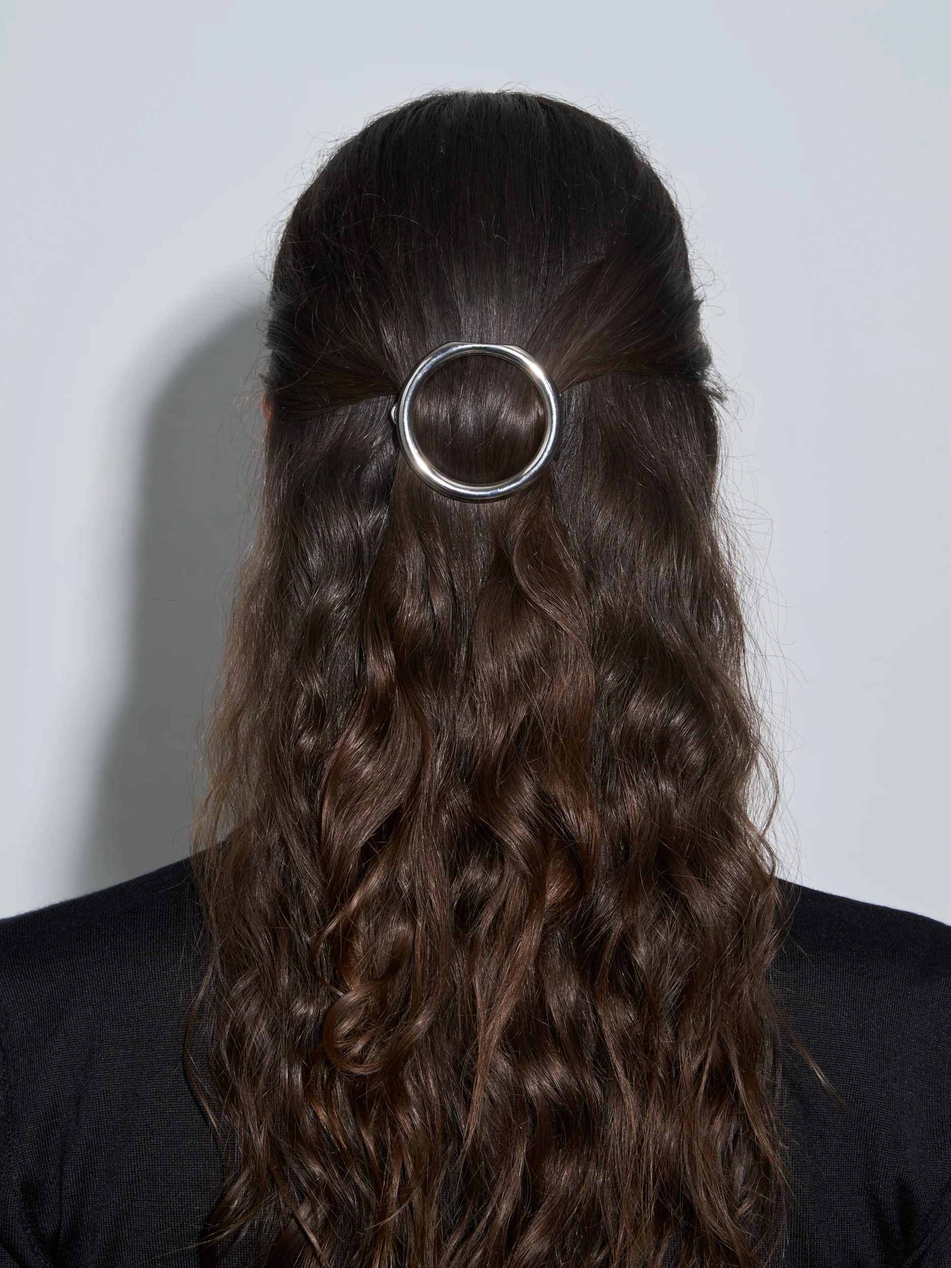 Honor Palladium-Plated Hair Clip - Image 5