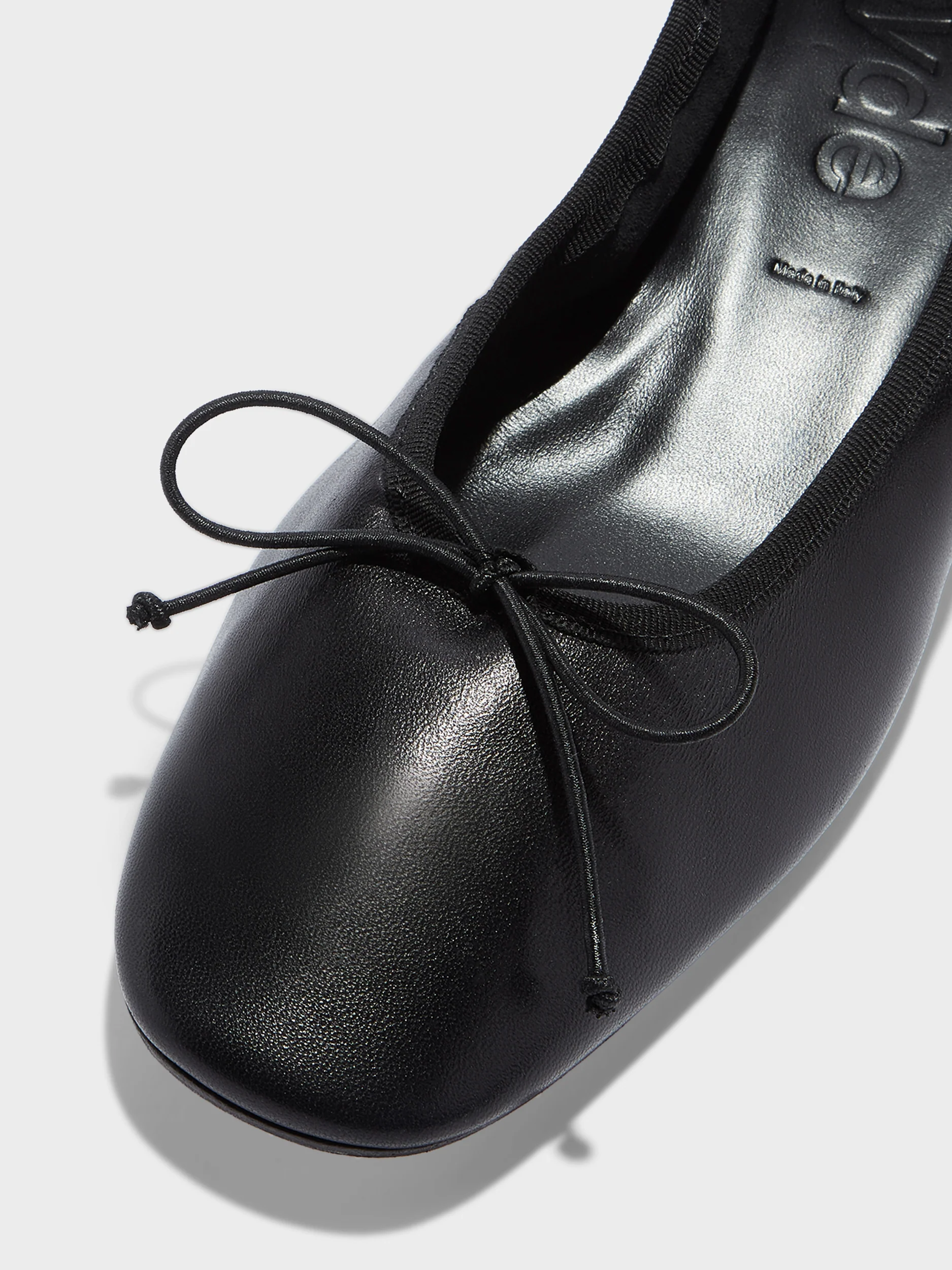 Onda Round-Toe Ballet Flats - Image 4