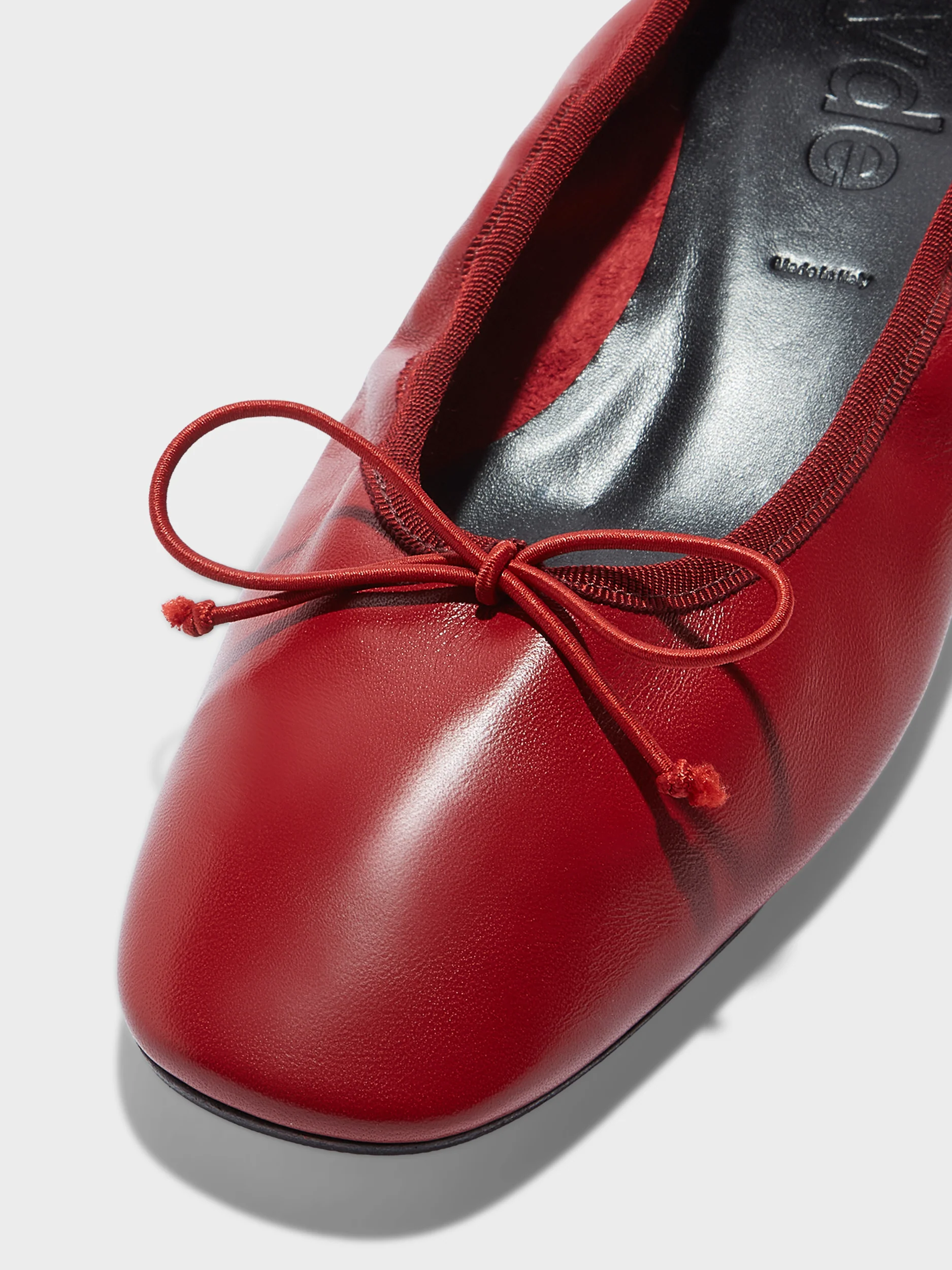 Onda Round-Toe Ballet Flats - Image 4