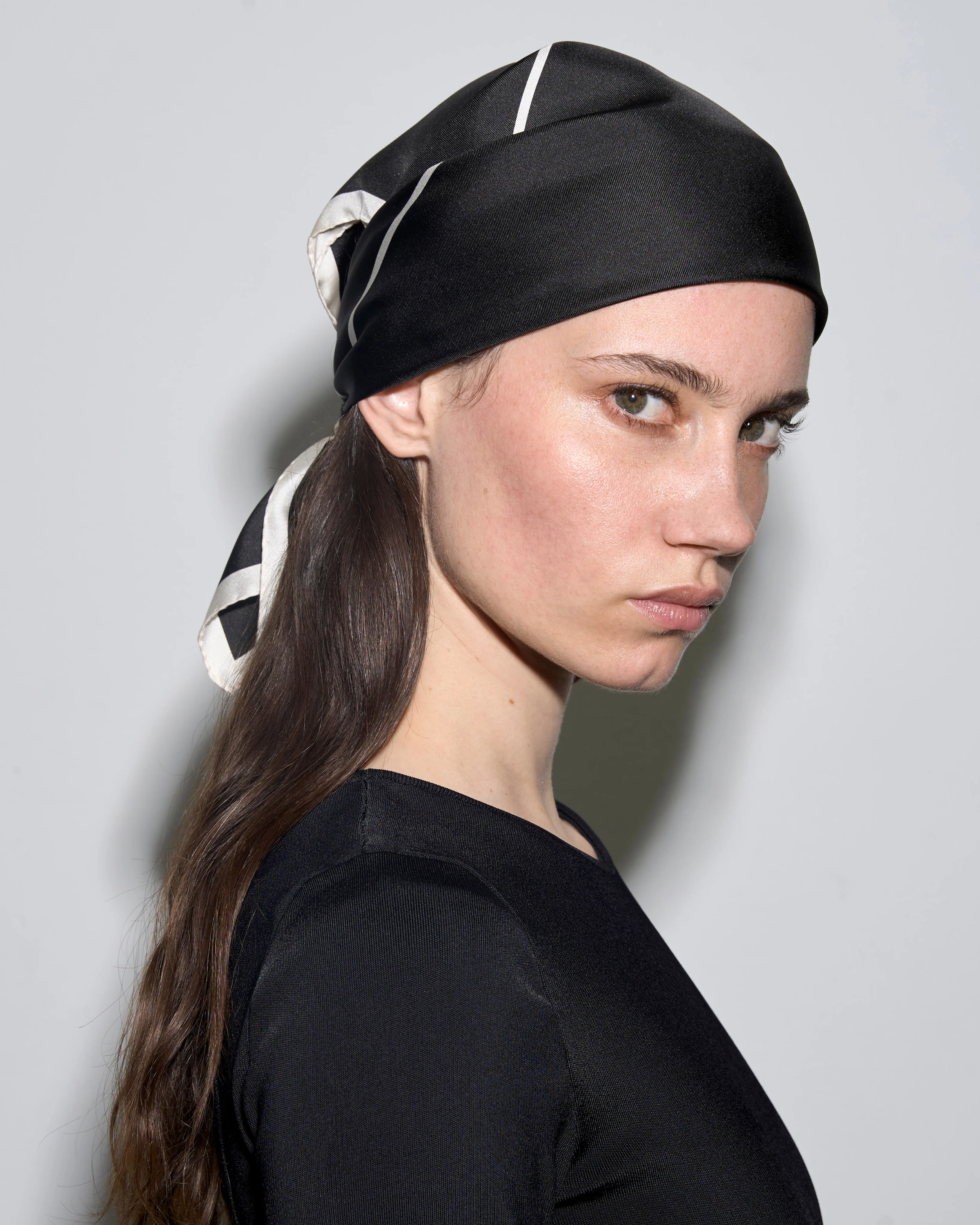 Soli Silk Scarf - Image 4