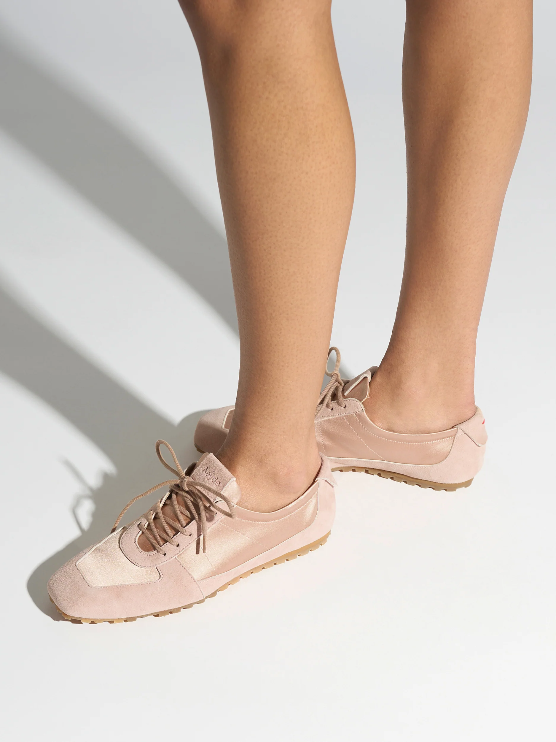 Uma Slim Sneakers - Image 2
